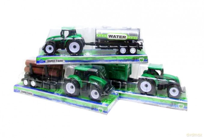 Traktor z przyczepą
