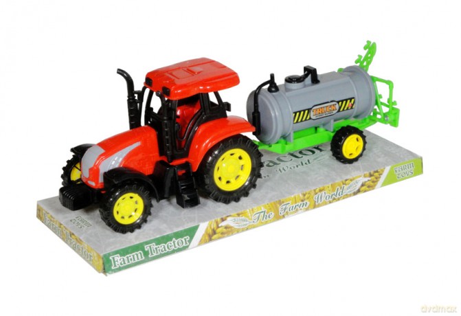 Traktor z przyczepą