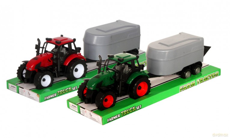 Traktor z przyczepą