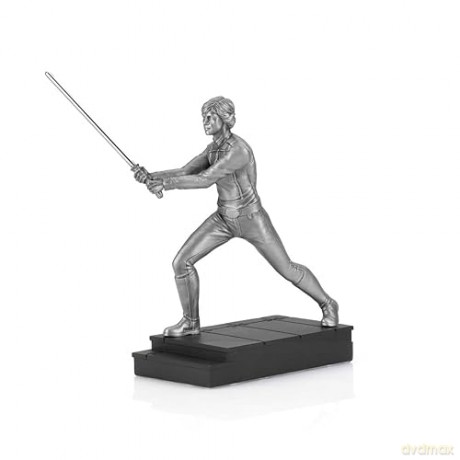 Star Wars Luke Skywalker Lightsaber Duel 6' Figurine