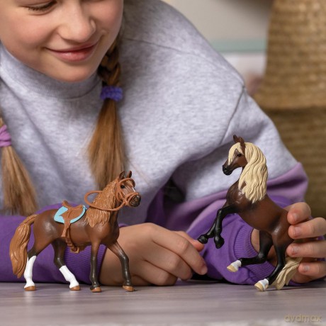 Schleich 13953 Klacz rasy Paso Peruano Horse Club [FIGURKA]