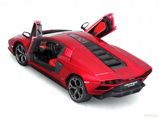 BBU 1:24 Lamborghini CountachLPI 800-4 Red 21102RD