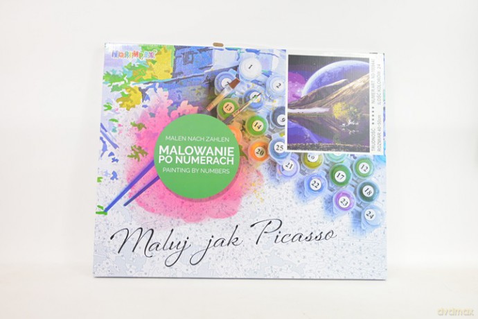 Malowanie po numer.Planeta 1009440
