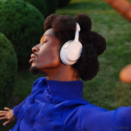 Bose - QC Ultra headphones