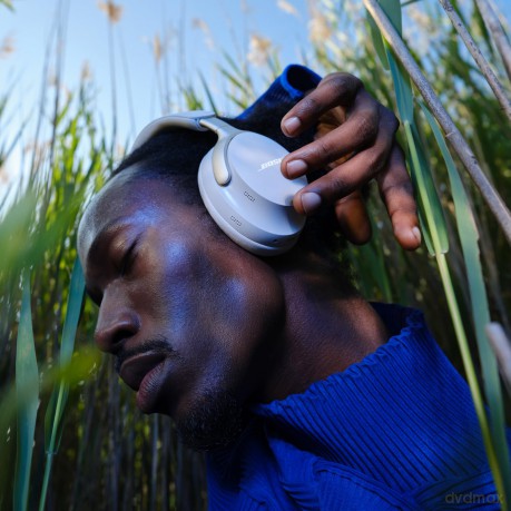 Bose - QC Ultra headphones
