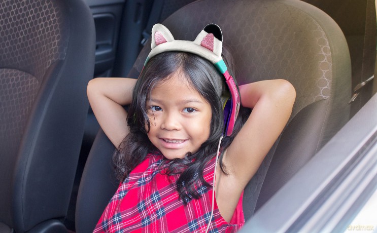 eKids - Headphones for kids with Volume Control to protect hearing
