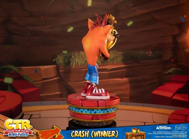 First4Figures - Crash Team Racing Nitro-Fueled (Crash Winner) RESIN /Figure [FIGURKA]