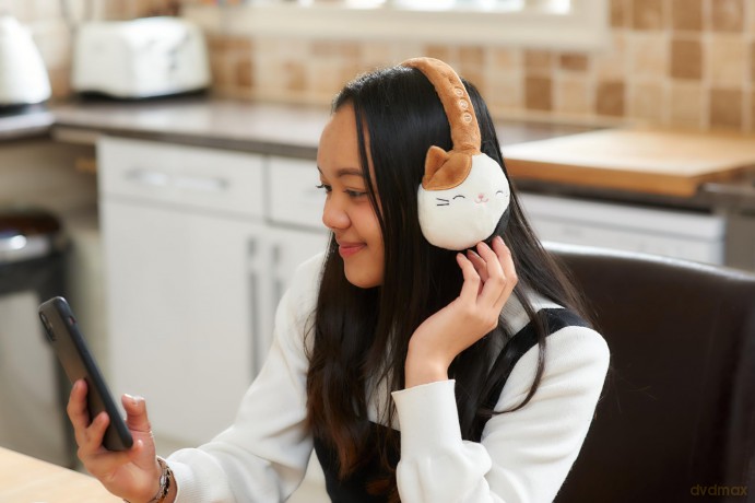 Squishmallows - Plush Bluetooth Headphones - Cameron (608072)