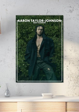 Aaron Taylor-Johnson: 2025 Calendar [KALENDARZ]