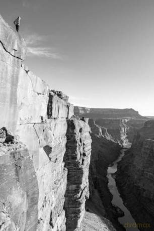 A Walk in the Park: The True Story of a Spectacular Misadventure in the Grand Canyon - Kevin Fedarko [KSIĄŻKA]