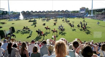 Aachen Equestrian Beauty: Horse Show to the World - John Minoprio [KSIĄŻKA]