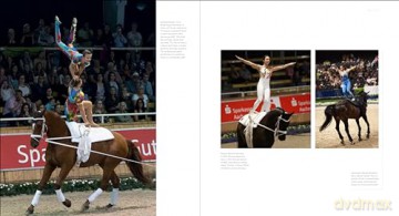 Aachen Equestrian Beauty: Horse Show to the World - John Minoprio [KSIĄŻKA]