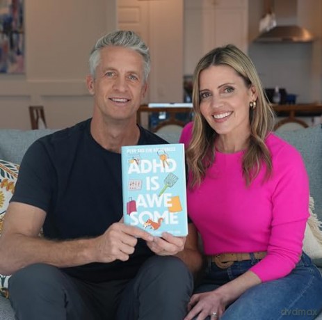 ADHD is Awesome: A Guide To (Mostly) Thriving With ADHD - Holderness Penn [KSIĄŻKA]