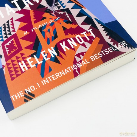 Becoming a Matriarch: An inspiring exploration of womanhood, trauma and healing - Helen Knott [KSIĄŻKA]