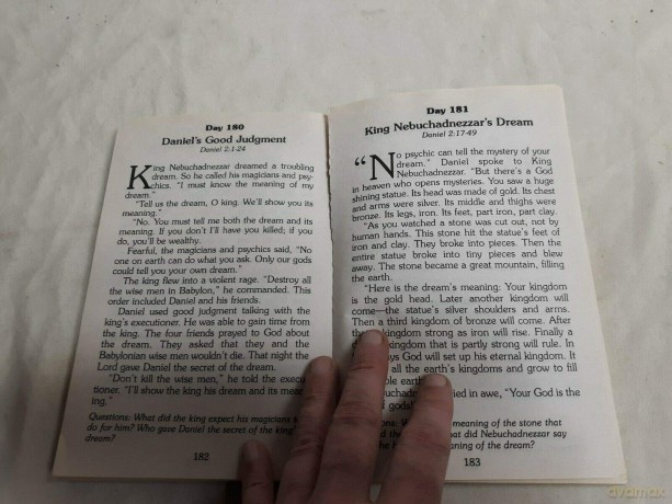 Bedtime Bible Story Book: 365 Read-aloud Stories from the Bible - Daniel Partner [KSIĄŻKA]