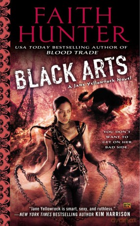 Black Arts: 7 (Jane Yellowrock) - Faith Hunter [KSIĄŻKA]