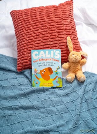 Cali's Fun Bilingual Tales: 5-Minute Stories in Spanish and English: 5-Minute Stories in Spanish and English Ninos - Jorja Colley [KSIĄŻKA]