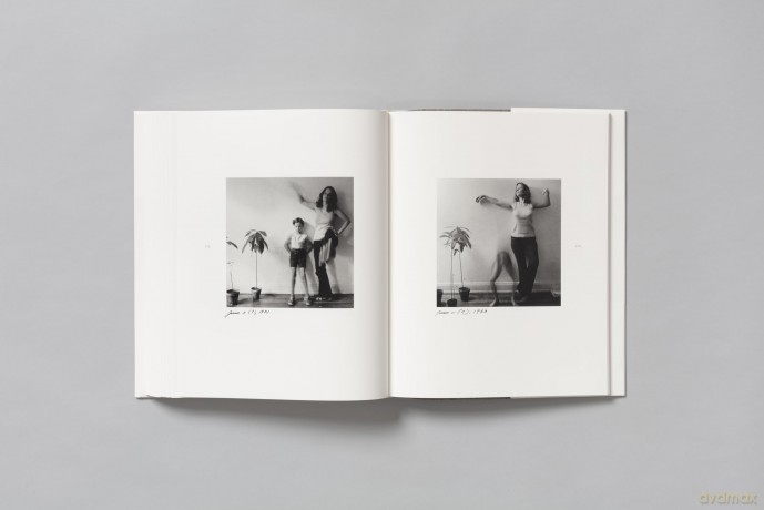 Daily Self-Portraits 1972-1973 - M. Shoook [KSIĄŻKA]