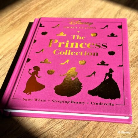 Disney Pocket Classics - The Princess Collection: featuring Snow White, Sleeping Beauty and Cinderella - Walt Disney [KSIĄŻKA]