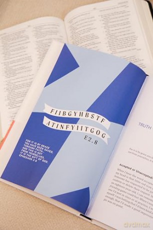 Dwell Differently: Overcome Negative Thinking with the Simple Practice of Memorizing God's Truth - Natalie, And Abbott [KSIĄŻKA]