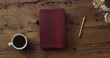 ESV Large Print Personal Size Bible, Mahogany: Esv Large Print Personal Size Bible - Trutone, Mahogany, Trellis Design [KSIĄŻKA]