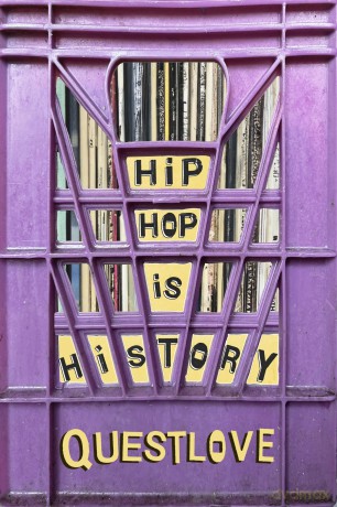 Hip-Hop Is History: The New York Times bestseller - Questlove [KSIĄŻKA]