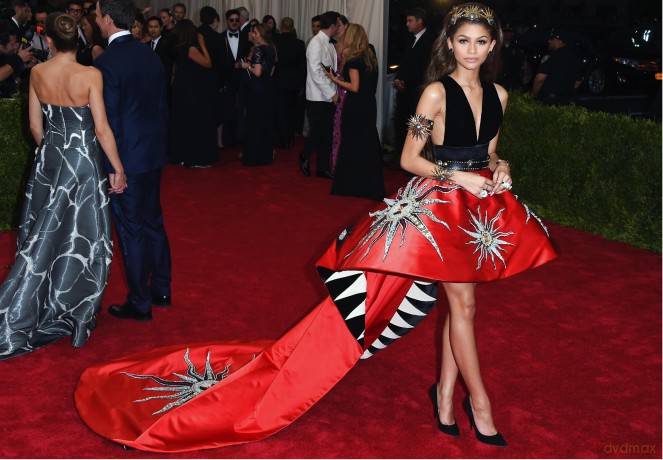 Icons of Style - Zendaya: The story of a fashion icon: 3 - Kristen Bateman [KSIĄŻKA]