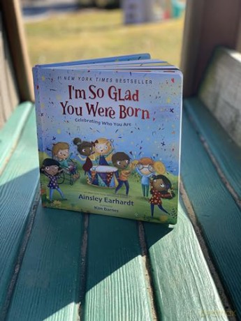 I'm So Glad You Were Born: Celebrating Who You Are - Ainsley Earhardt [KSIĄŻKA]
