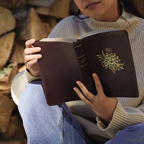 KJV Holy Bible: Personal Size Giant Print with 43,000 Cross References, Deluxe Burgundy Leathersoft, Red Letter, Comfort Print (Thumb Indexed): King James Version: Holy Bible, King James Version [KSIĄŻKA]