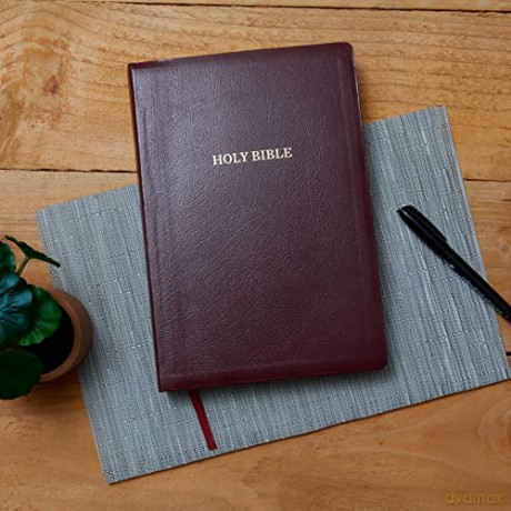 KJV Holy Bible: Super Giant Print with 43,000 Cross References, Burgundy Leather-look, Red Letter, Comfort Print: King James Version: Holy Bible, King James Version [KSIĄŻKA]