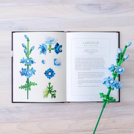 LEGO Botanical Almanac: A Field Guide to Brick-Built Blooms - Lego [KSIĄŻKA]