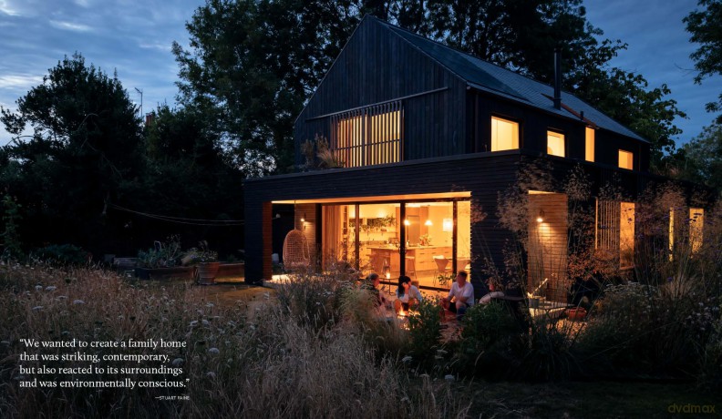 Modern Houses in Black - Susan Redman [KSIĄŻKA]