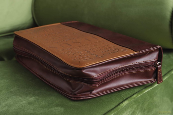 Names of Jesus Bible Cover, Zippered, Italian Duo-Tone Imitation Leather, Brown/Tan, Extra Large - Zondervan [KSIĄŻKA]