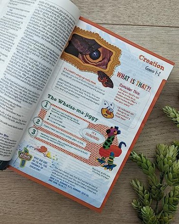 NLT Hands-On Bible, Third Edition (Hardcover): New Living Translation: New Living Translation, Full Color, Packed with Experiences that Get Kids into the Bible and the Bible into Kids! [KSIĄŻKA]