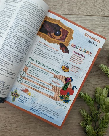 NLT Hands-On Bible, Third Edition (Hardcover): New Living Translation: New Living Translation, Full Color, Packed with Experiences that Get Kids into the Bible and the Bible into Kids! [KSIĄŻKA]