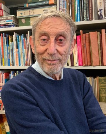 Not-So-Little Red Riding Hood: A new fabulously funny twist on the classic children's story - Michael Rosen [KSIĄŻKA]