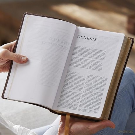 NRSVCE Sacraments of Initiation Catholic Bible, White Leathersoft, Comfort Print: New Revised Standard Version, White, Leathersoft, Catholic Commemorative Edition, Anglicised Text - Catholic Bible Press [KSIĄŻKA]