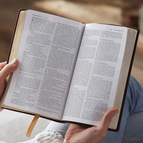 NRSVCE Sacraments of Initiation Catholic Bible, White Leathersoft, Comfort Print: New Revised Standard Version, White, Leathersoft, Catholic Commemorative Edition, Anglicised Text - Catholic Bible Press [KSIĄŻKA]