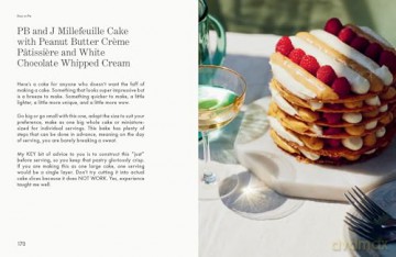 One Bake, Two Ways: The sweet new 2024 home baking summer cookbook from GBBO finalist that includes easy simple cake and dessert vegan recipes, as seen on Channel 4's The Great British Bake Off - Ruby Bhogal [KSIĄŻKA]