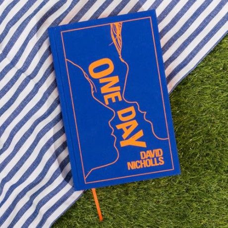 One Day: The ultimate gift edition of the multi-million copy bestseller - David Nicholls [KSIĄŻKA]