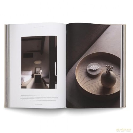 Stillness: An Exploration of Japanese Aesthetics in Architecture and Design [KSIĄŻKA]