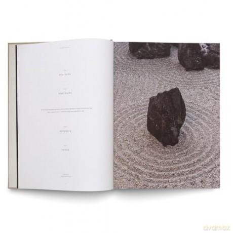 Stillness: An Exploration of Japanese Aesthetics in Architecture and Design [KSIĄŻKA]