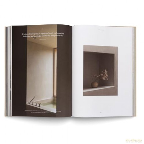 Stillness: An Exploration of Japanese Aesthetics in Architecture and Design [KSIĄŻKA]