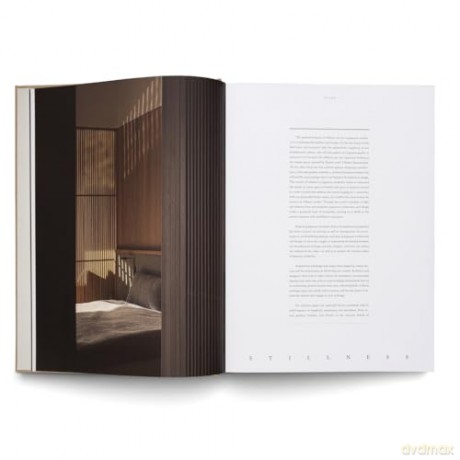 Stillness: An Exploration of Japanese Aesthetics in Architecture and Design [KSIĄŻKA]