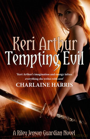 Tempting Evil: Number 3 in series (Riley Jenson Guardian) - Keri Arthur [KSIĄŻKA]