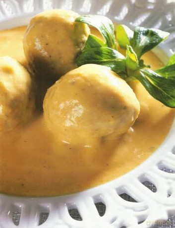 The Animal-Friendly Cookbook: Vegetarian and Vegan Chefs in Service to the Animals [KSIĄŻKA]