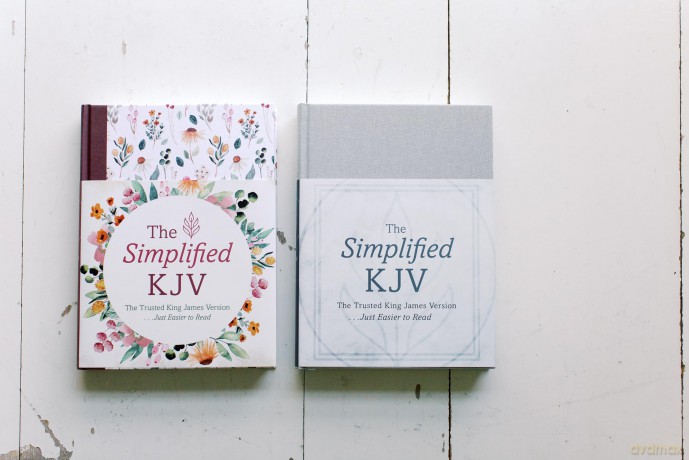 The Barbour Simplified KJV (Wildflower Medley): The Simplified KJV Wildflower Medley - Compiled By Barbour [KSIĄŻKA]