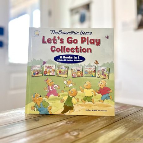 The Berenstain Bears Let's Go Play Collection: 6 Books in 1 (Berenstain Bears/Living Lights: A Faith Story) - Mike Berenstain [KSIĄŻKA]