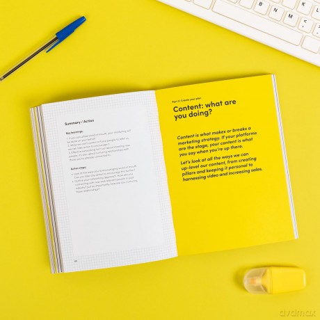 The Digital Marketing Handbook: Create a simple strategy and grow your business online - Alice Benham [KSIĄŻKA]