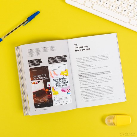 The Digital Marketing Handbook: Create a simple strategy and grow your business online - Alice Benham [KSIĄŻKA]
